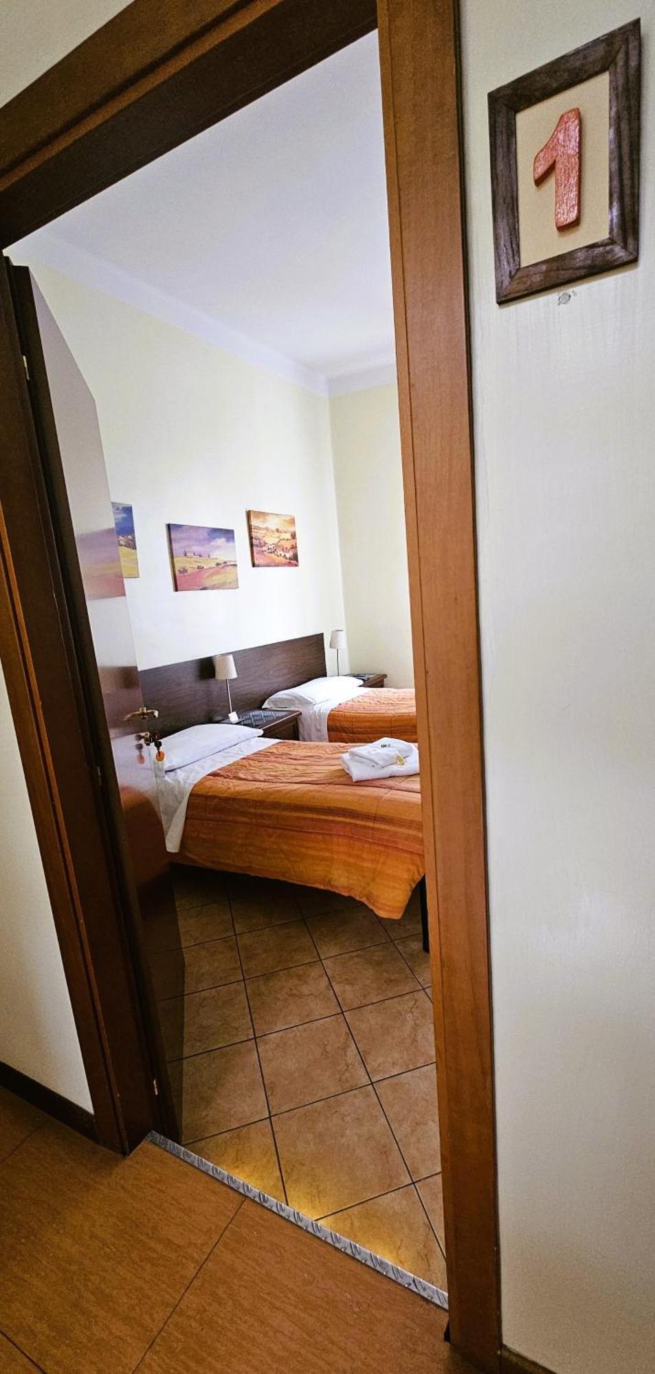 Titina Guest house 2*